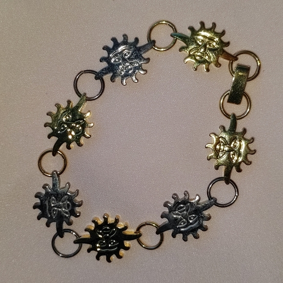 Sterling Silver Celestial Happy Sun Bracelet - Picture 5 of 8